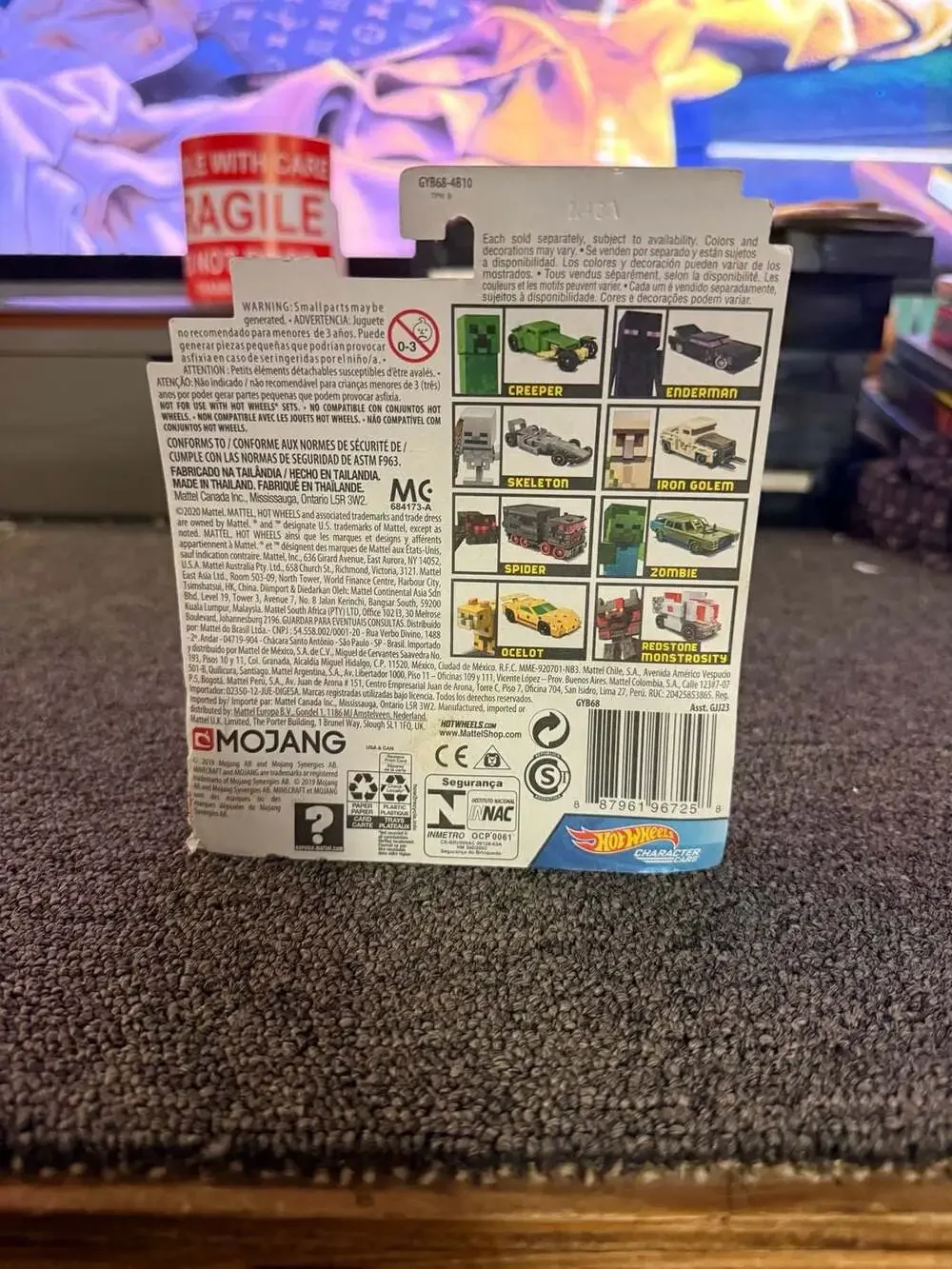 Hot Wheels Minecraft Character Cars Iron Golem 4/8